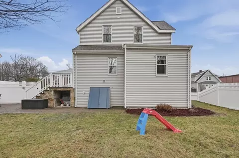 Exterior - 24 Minot St, Reading, MA 01867 photo 10 of 14