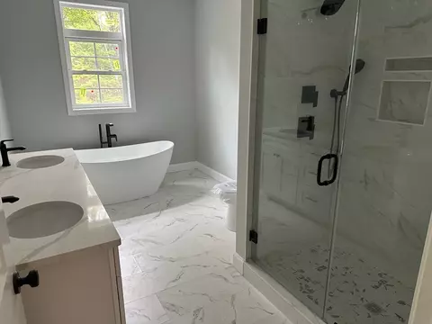 Bath - 44 Grandview Rd, Reading, MA 01867 photo 4 of 4