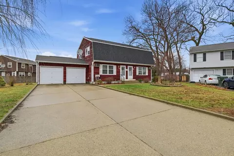 64-66 Ferris St, Springfield, MA 01151