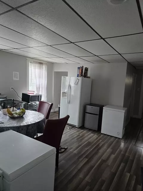11 Maxwell St, Worcester, MA 01607 photo 8