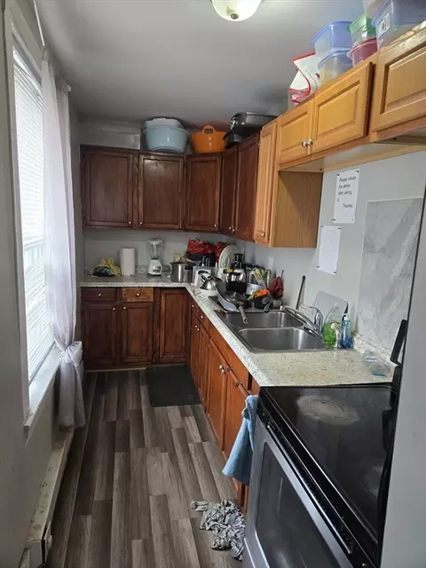 11 Maxwell St, Worcester, MA 01607 photo 11