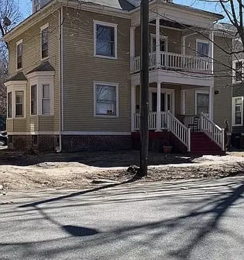 51 Avon Pl, Springfield, MA 01105