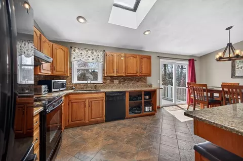 1079 Langley St, Fall River, MA 02720 photo 13