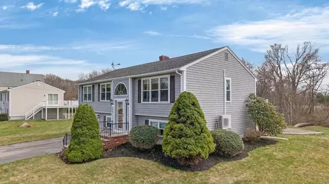 1079 Langley St, Fall River, MA 02720 photo 5