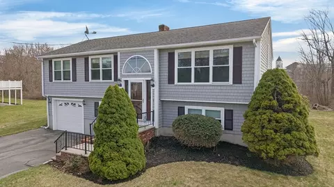 1079 Langley St, Fall River, MA 02720 photo 4