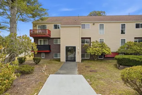 1 Tideview Path #1, Plymouth, MA 02360