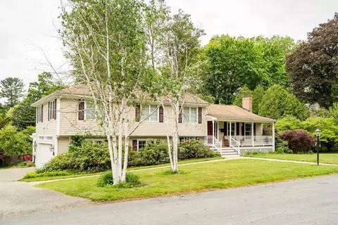 10 Ballard Ter, Lexington, MA 02420