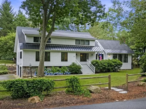 16 Woodholm Rd, Manchester, MA 01944