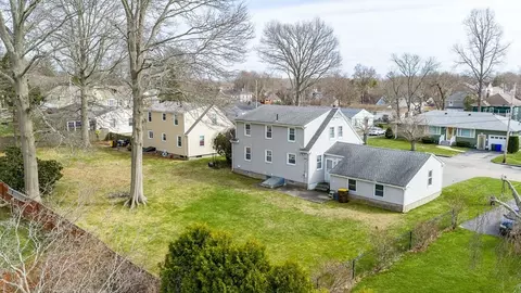 964 Pearce, Fall River, MA 02720 photo 2