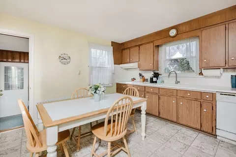 964 Pearce, Fall River, MA 02720 photo 6