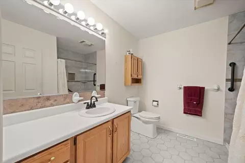 212 Scadding St, Taunton, MA 02780 photo 28
