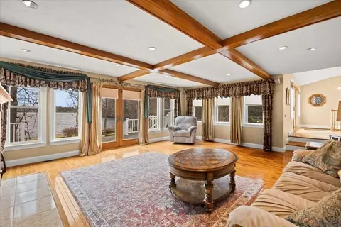 212 Scadding St, Taunton, MA 02780 photo 7