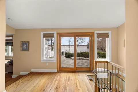 212 Scadding St, Taunton, MA 02780 photo 18