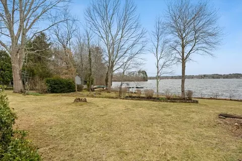 212 Scadding St, Taunton, MA 02780 photo 39