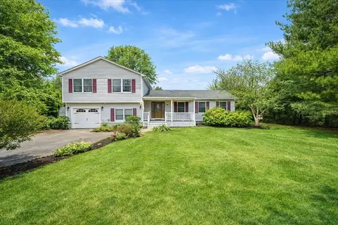 212 Scadding St, Taunton, MA 02780 photo 2