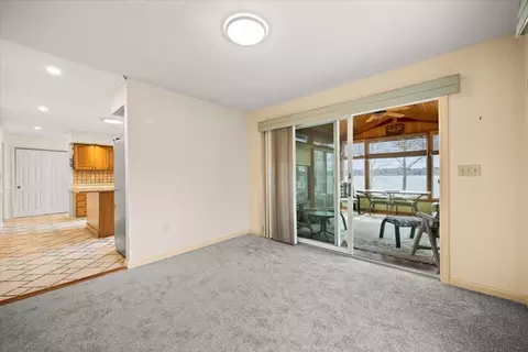 212 Scadding St, Taunton, MA 02780 photo 16