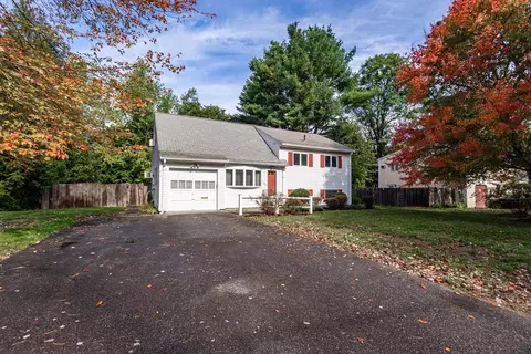 53 Davidson Rd, Framingham, MA 01701