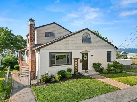 36 Lennox Rd, Nahant, MA 01908