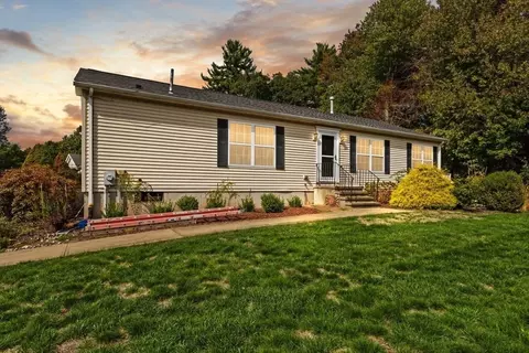 14 Mountain Ash Rd #14, East Bridgewater, MA 02333