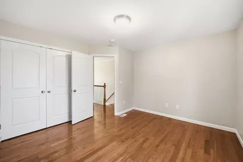 140 Temby St, Springfield, MA 01119 photo 23