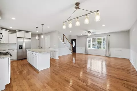 140 Temby St, Springfield, MA 01119 photo 7
