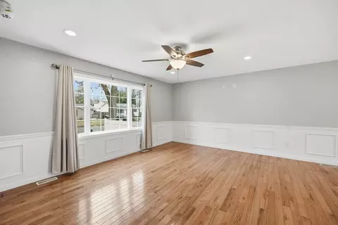 140 Temby St, Springfield, MA 01119 photo 11