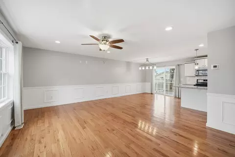 140 Temby St, Springfield, MA 01119 photo 8