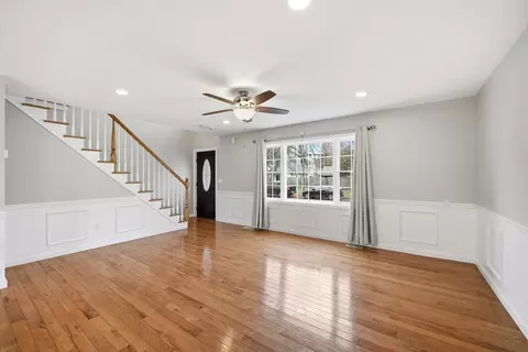 140 Temby St, Springfield, MA 01119 photo 10