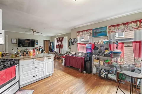 56 Mansfield St, Everett, MA 02149 photo 10