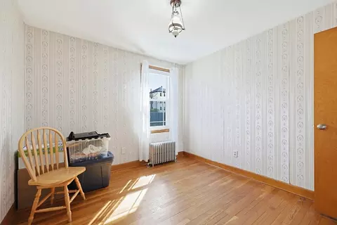 1417 Globe St, Fall River, MA 02721 photo 9