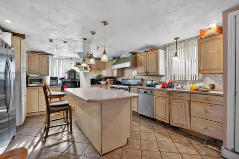 Kitchen - 20 Derne St, Everett, MA 02149 photo 1 of 1