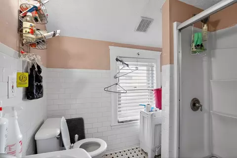 Bath - 20 Derne St, Everett, MA 02149 photo 3 of 3