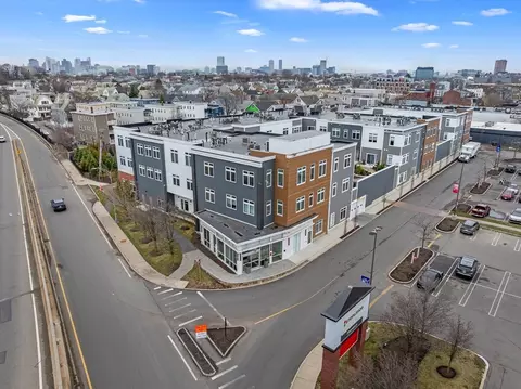 60 Cross St E #110, Somerville, MA 02143