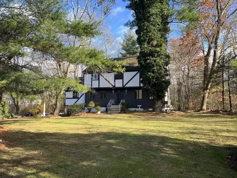 234 Bullard St, Walpole, MA 02081