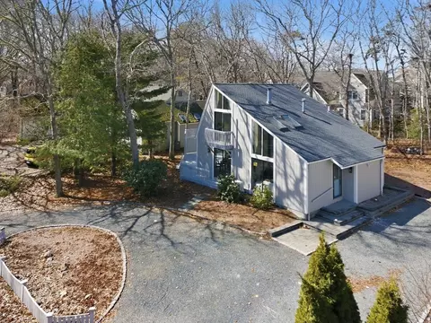 18 Sand Dollar Ln, Mashpee, MA 02649 photo 4