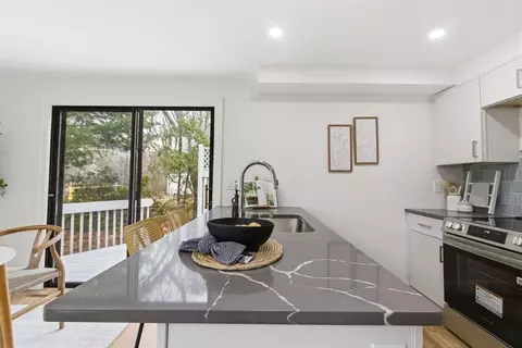 18 Sand Dollar Ln, Mashpee, MA 02649 photo 10