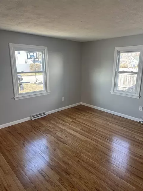 Living - 51 E Canton, Springfield, MA 01104 photo 1 of 2