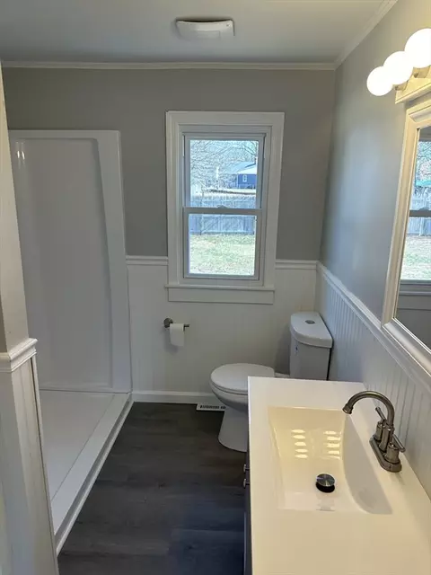 Bath - 51 E Canton, Springfield, MA 01104 photo 1 of 1
