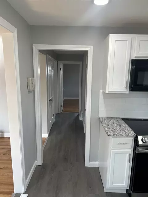 Entry Way - 51 E Canton, Springfield, MA 01104 photo 2 of 2