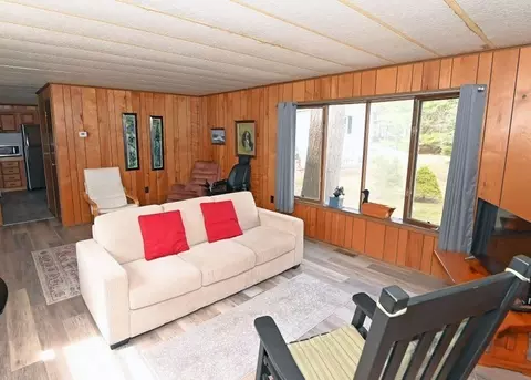 140 Jupiter Cir, Wareham, MA 02576 photo 5