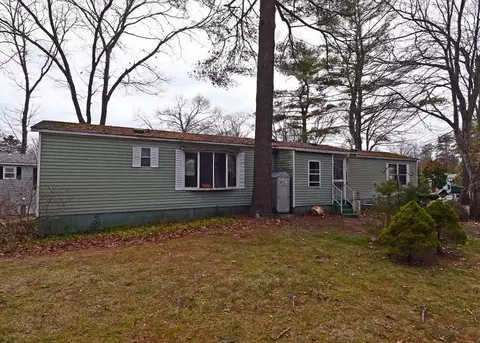 140 Jupiter Cir, Wareham, MA 02576 photo 2