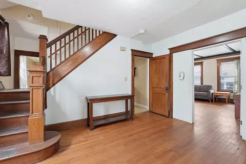 127 Orange St, Springfield, MA 01108 photo 7