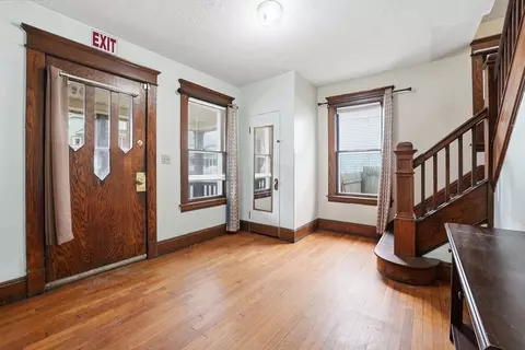 127 Orange St, Springfield, MA 01108 photo 5