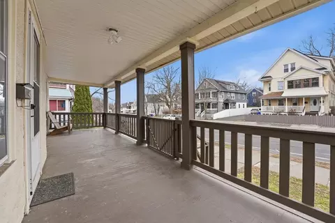 127 Orange St, Springfield, MA 01108 photo 4