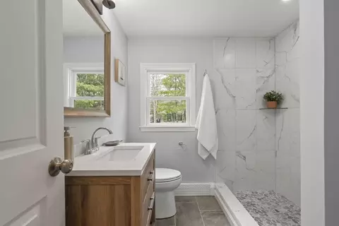 80 Mariner Cir, Cotuit, MA 02635 photo 14