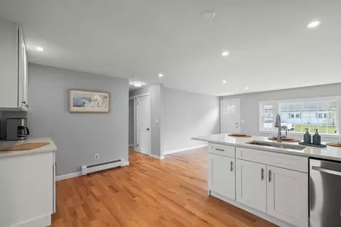 80 Mariner Cir, Cotuit, MA 02635 photo 5