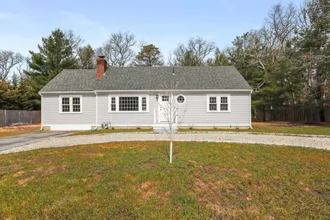 80 Mariner Cir, Cotuit, MA 02635 photo 19