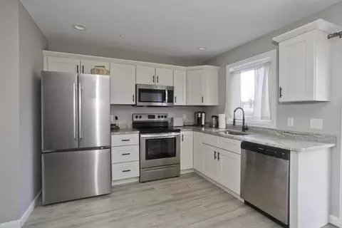 32-34 Clark St, Springfield, MA 01105 photo 6