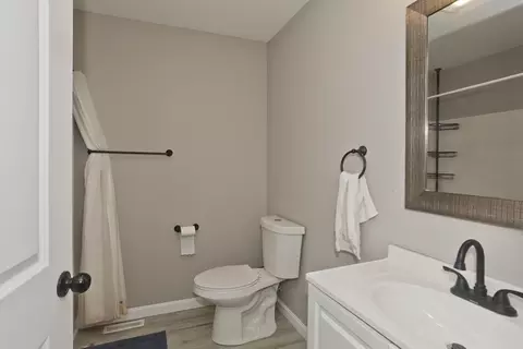 32-34 Clark St, Springfield, MA 01105 photo 16