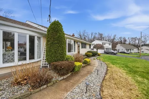 56 Longwood Dr, Chicopee, MA 01020